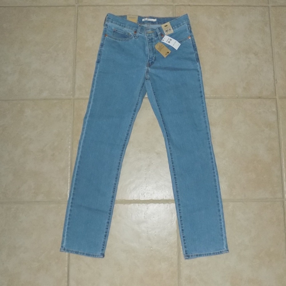 Levis 314 Shaping Straight Jeans Womens 30x32 Light Blue NWT Stretch Denim